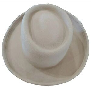 Women's Felt Boater Hat - Beige - Universal Thread